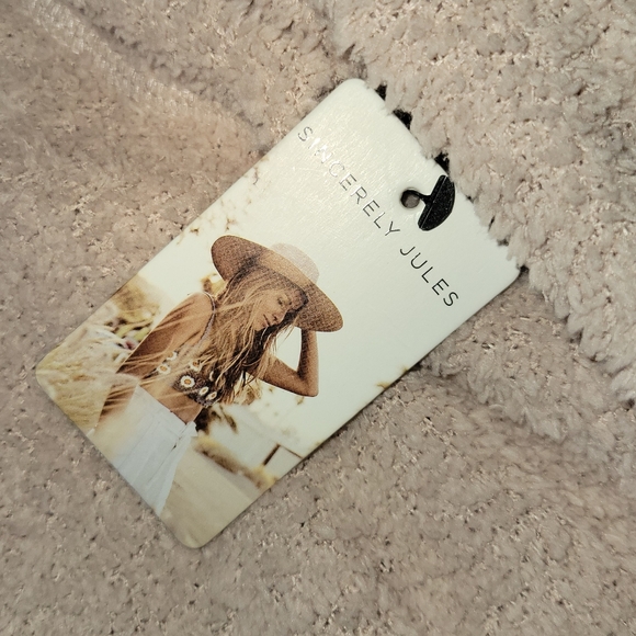 Sincerely Jules Crop Top Serpa Sweater Medium - Picture 5 of 5